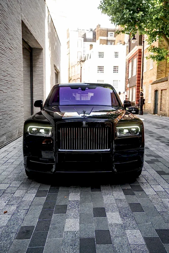 Supercar Branding & Marketing 37 Why choose Royal Rentals?