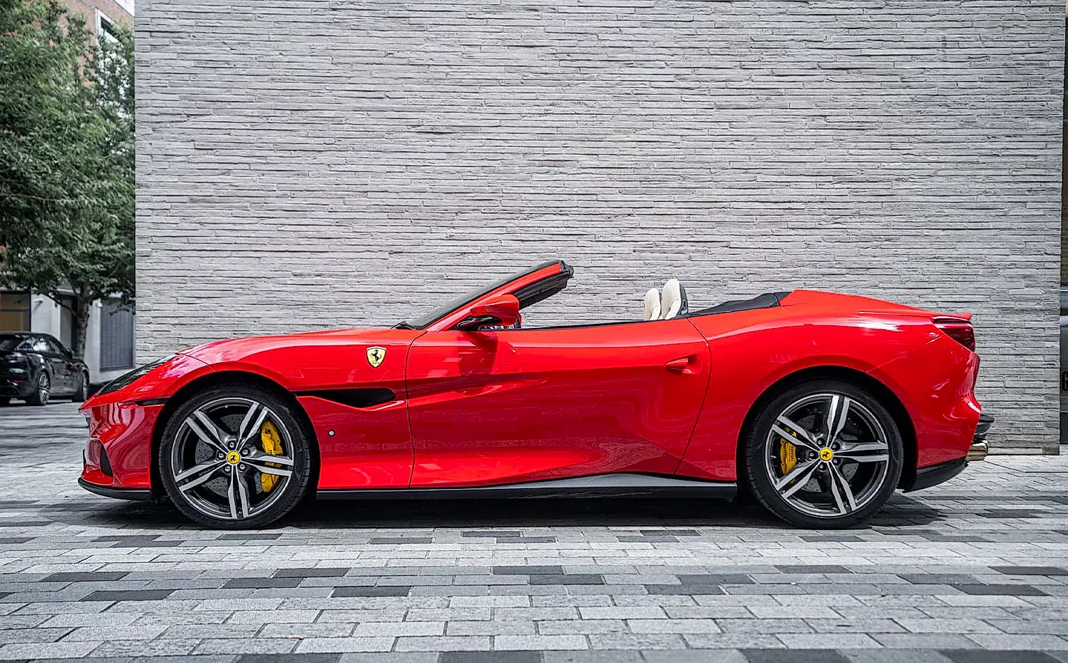Ferrari - Image 9