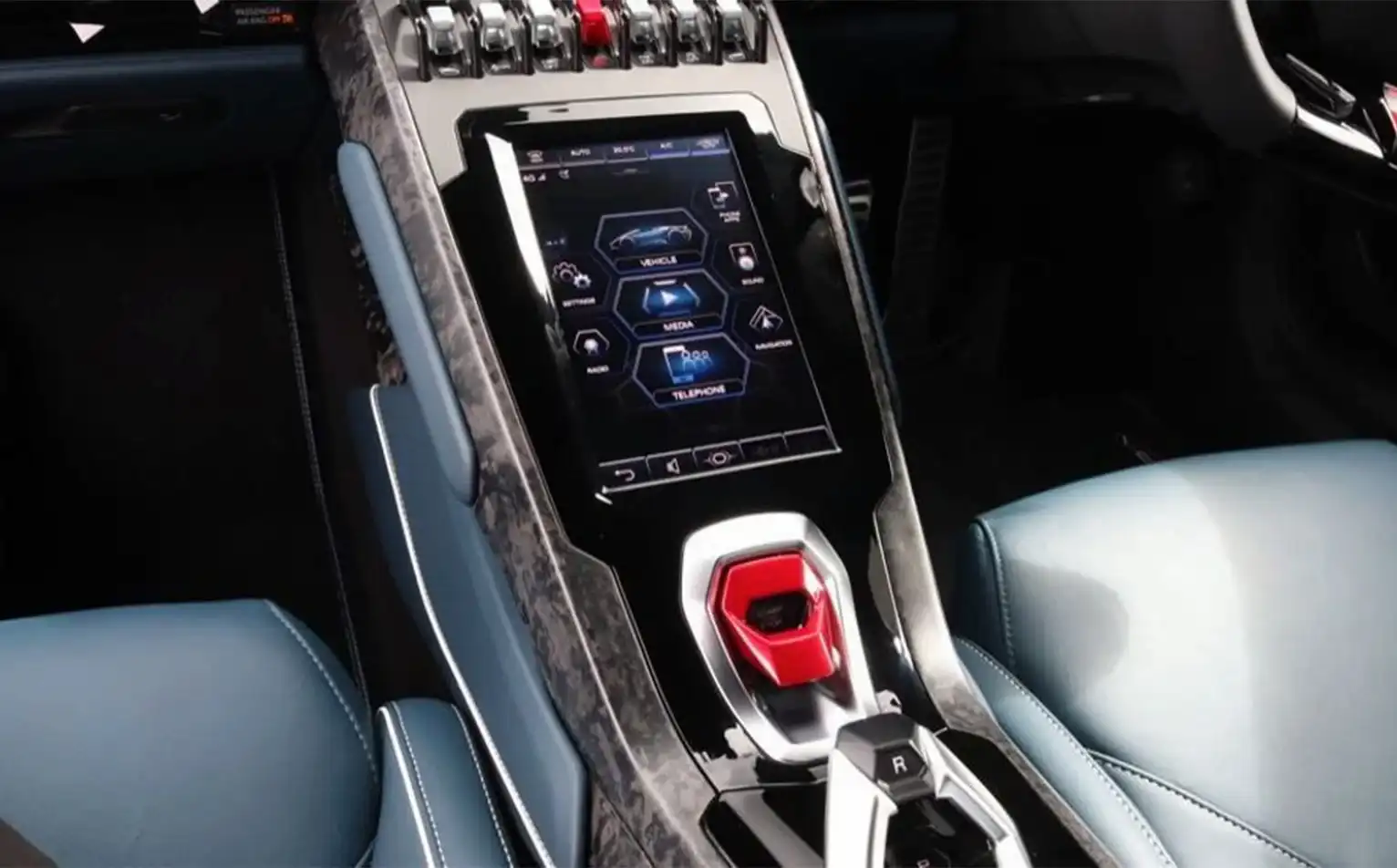 Lamborghini - Image 2
