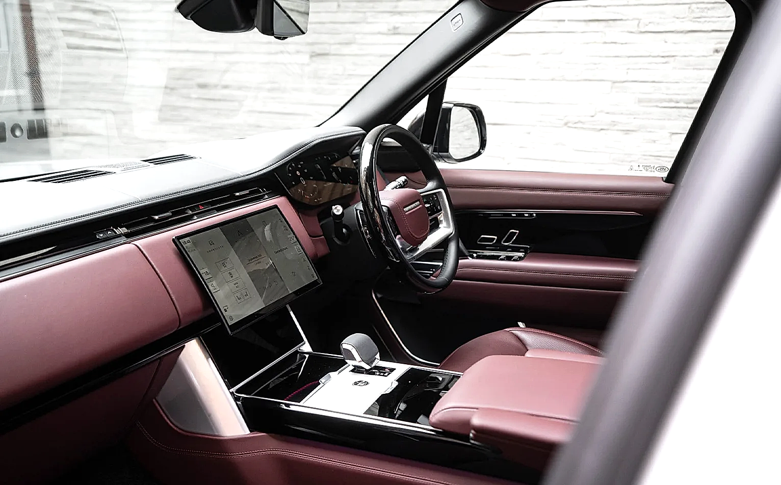 Range Rover - Image 9
