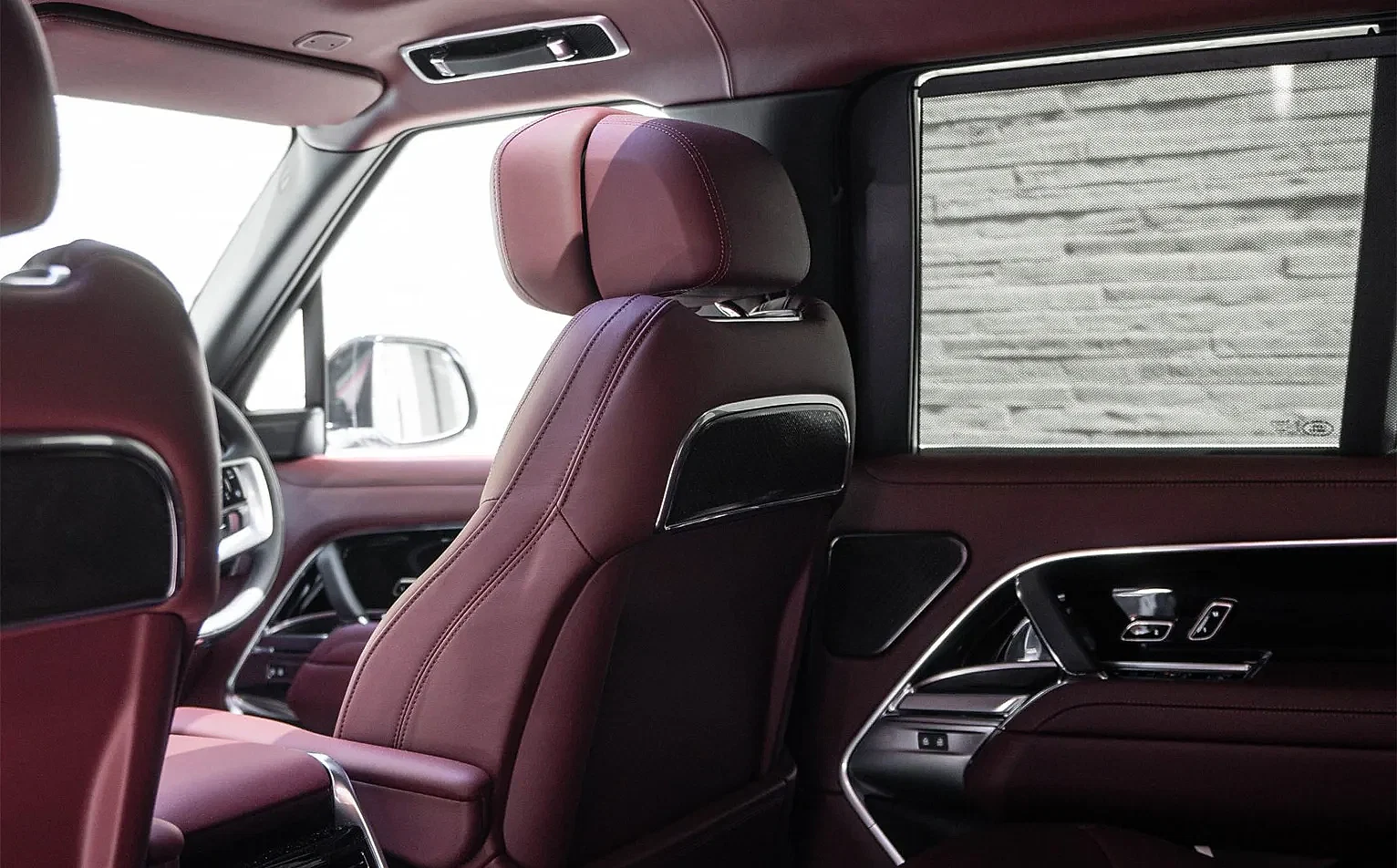 Range Rover - Image 10