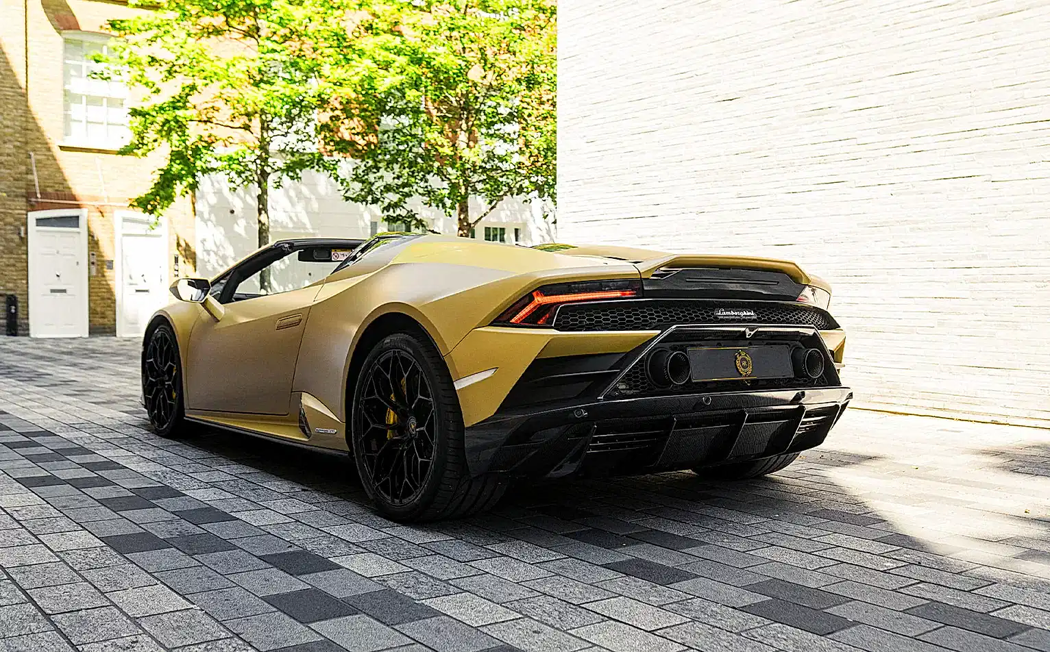Lamborghini - Image 4