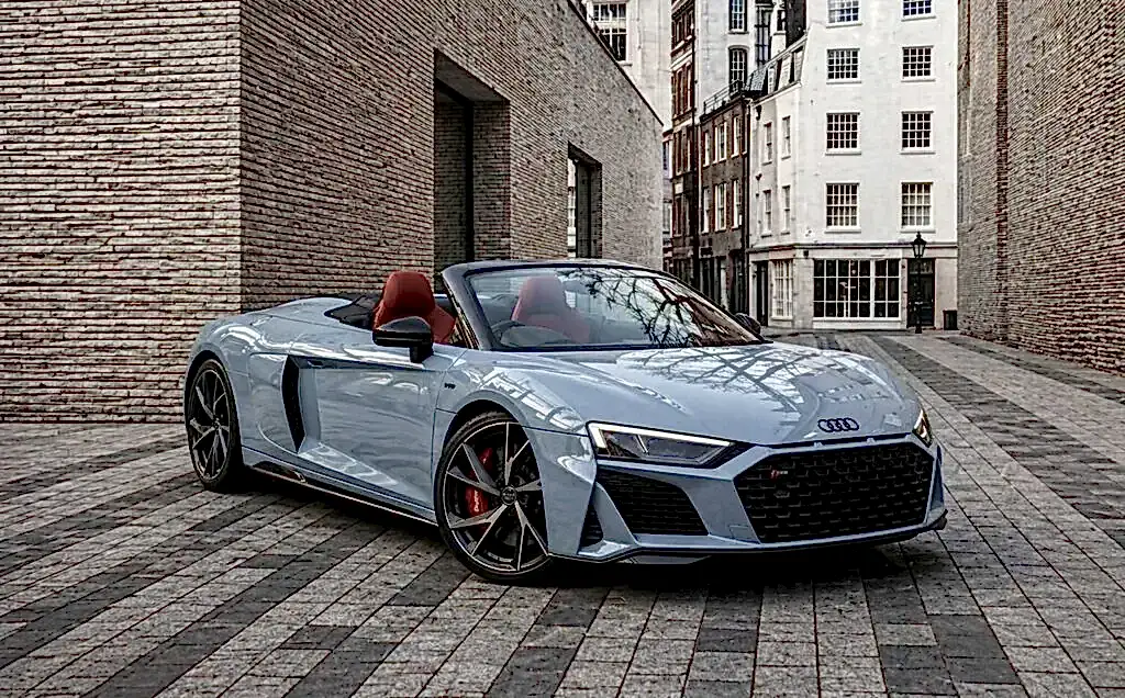 Audi R8 Performance Spyder Blue
