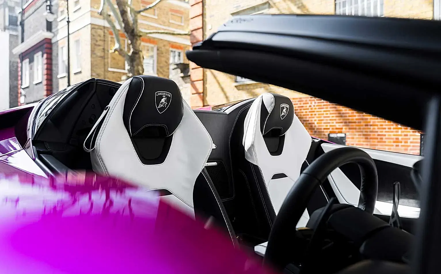 Lamborghini - Image 2
