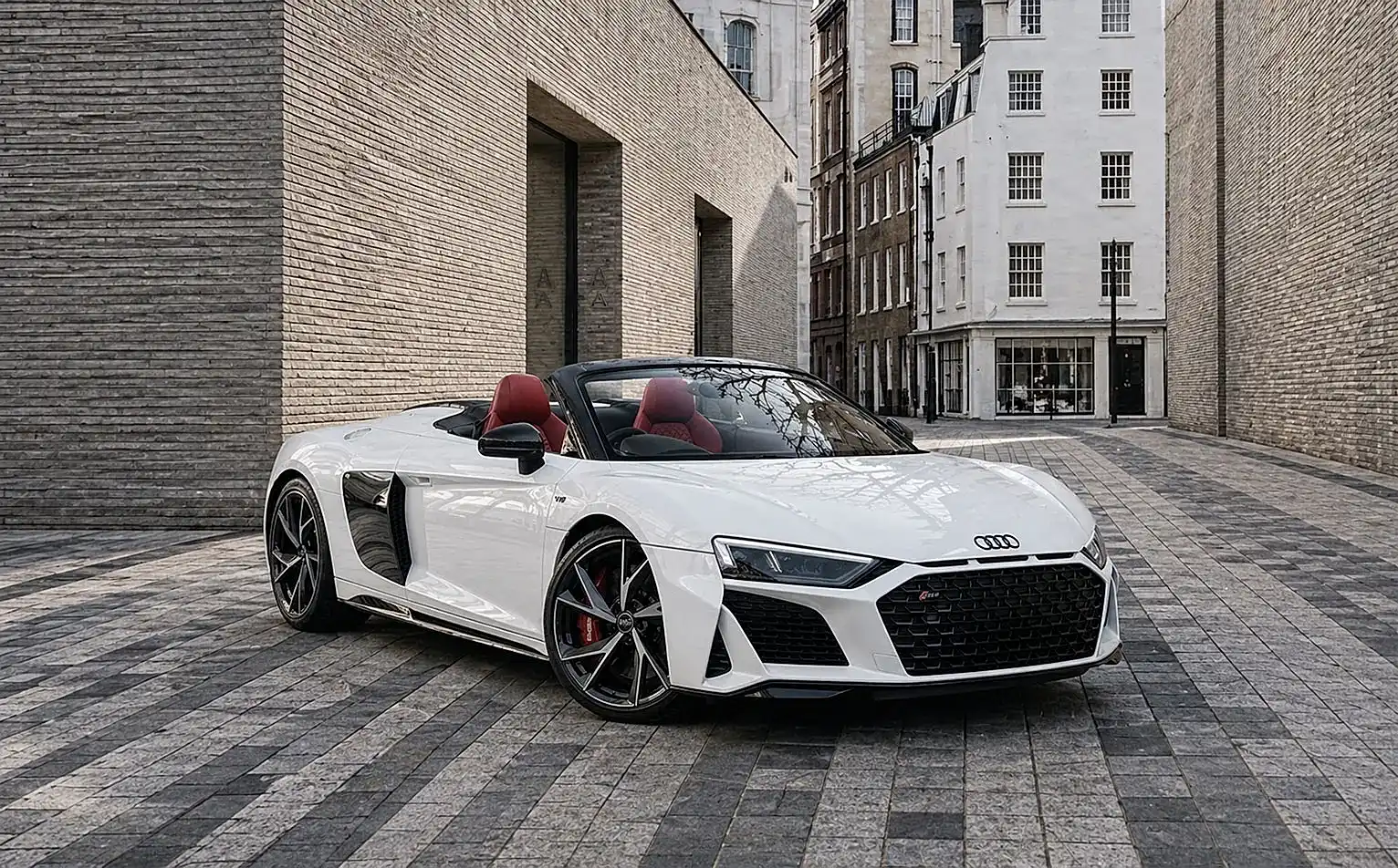 Audi R8 Performance Spyder White