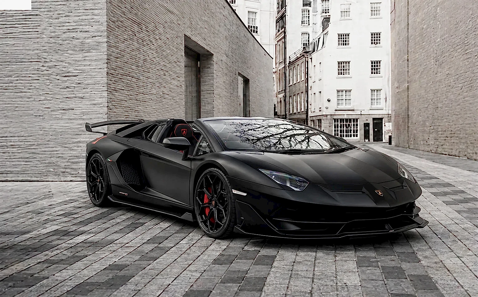 Lamborghini - Image 1