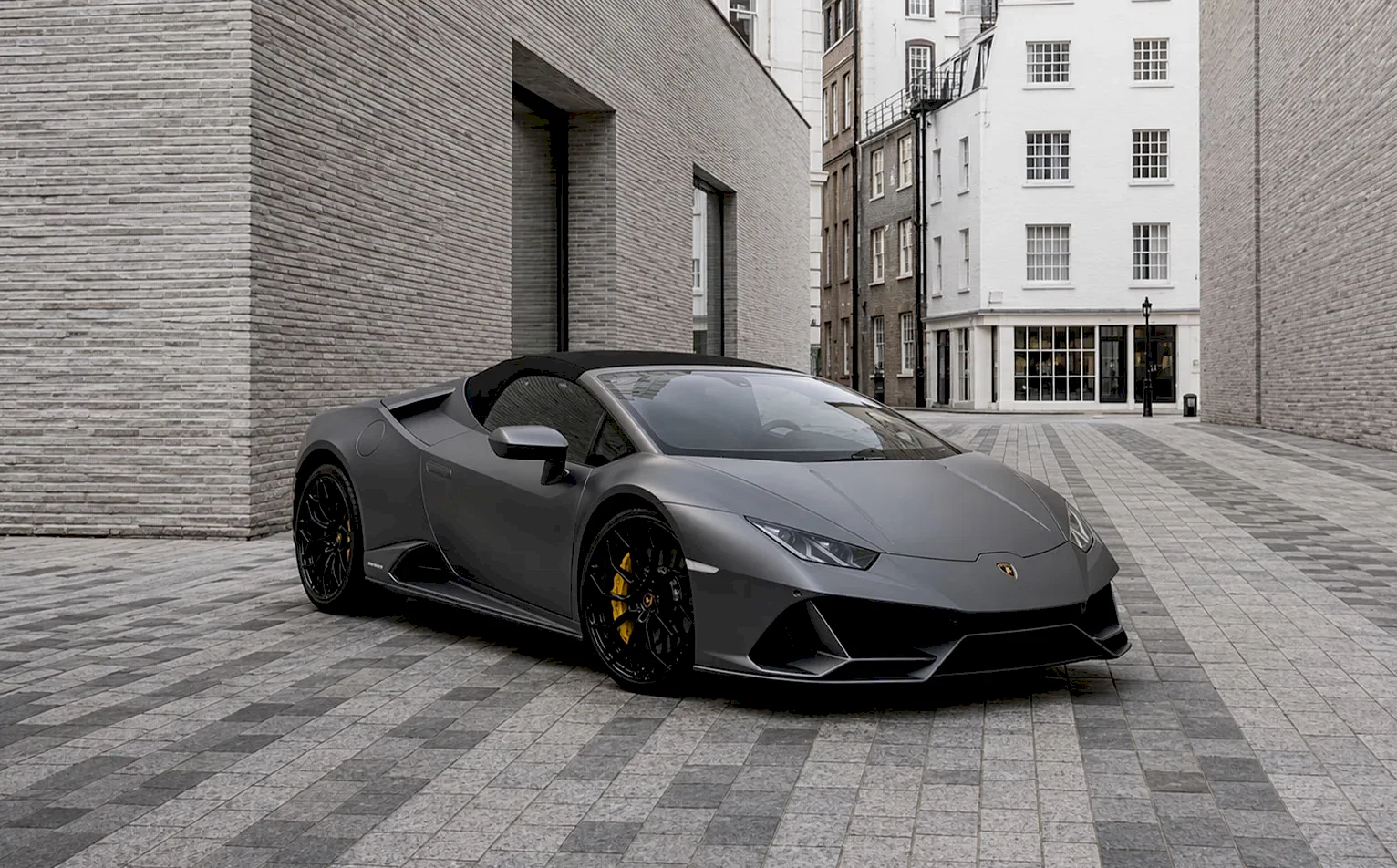 Lamborghini Huracan Evo Spyder Grey