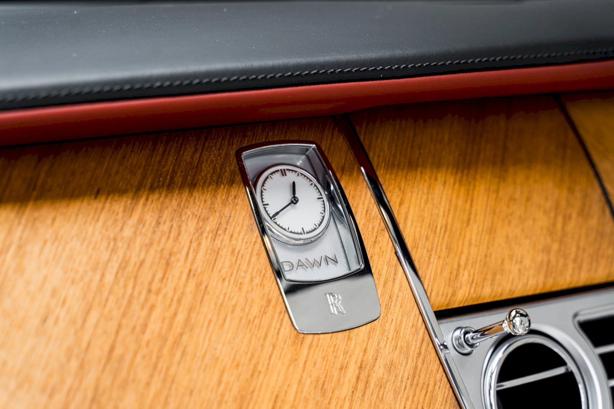 Rolls Royce - Image 11