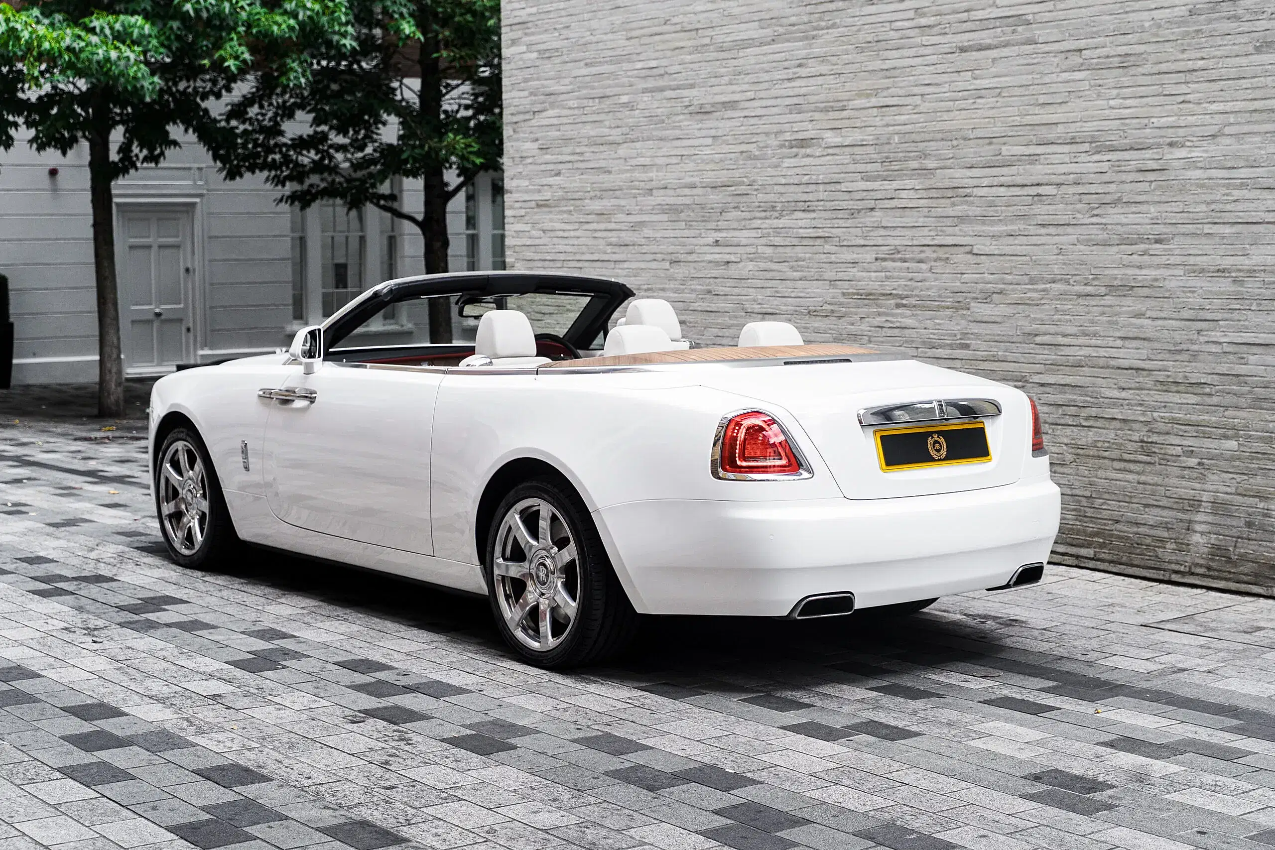 Rolls Royce - Image 4